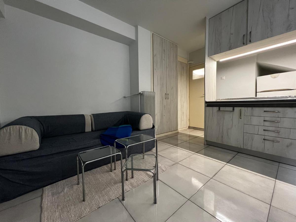 Budget Private Room In The Center Афины Экстерьер фото